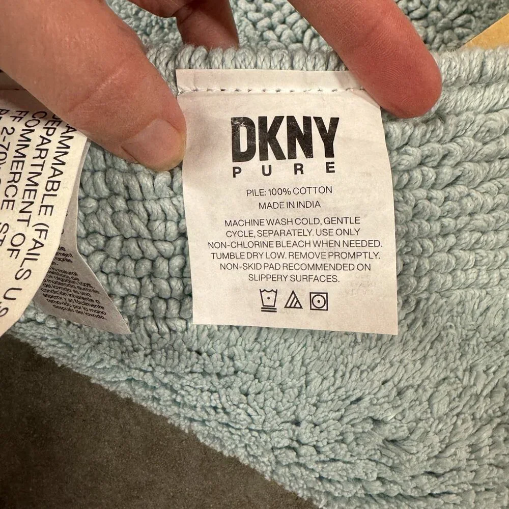 DKNY Pure 17 x 24 Bath Rug Mat Pastel Mint Light Green Aqua Reversible COTTON